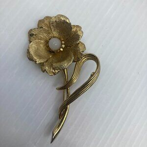 Vtg 1970 MARBOUX Boucher gold tone flower rose brooch